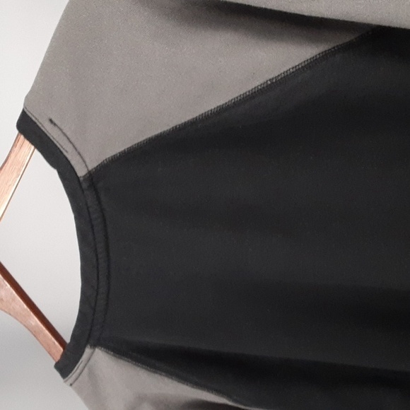 Converse Black Gray Black Colorblock Crewneck Sweater - Picture 6 of 8